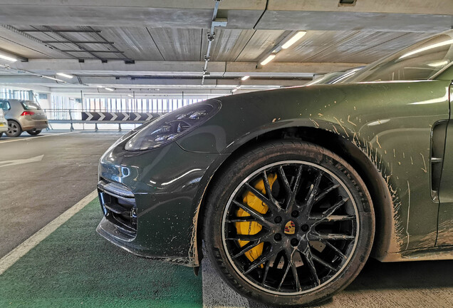 Porsche 971 Panamera Turbo S E-Hybrid