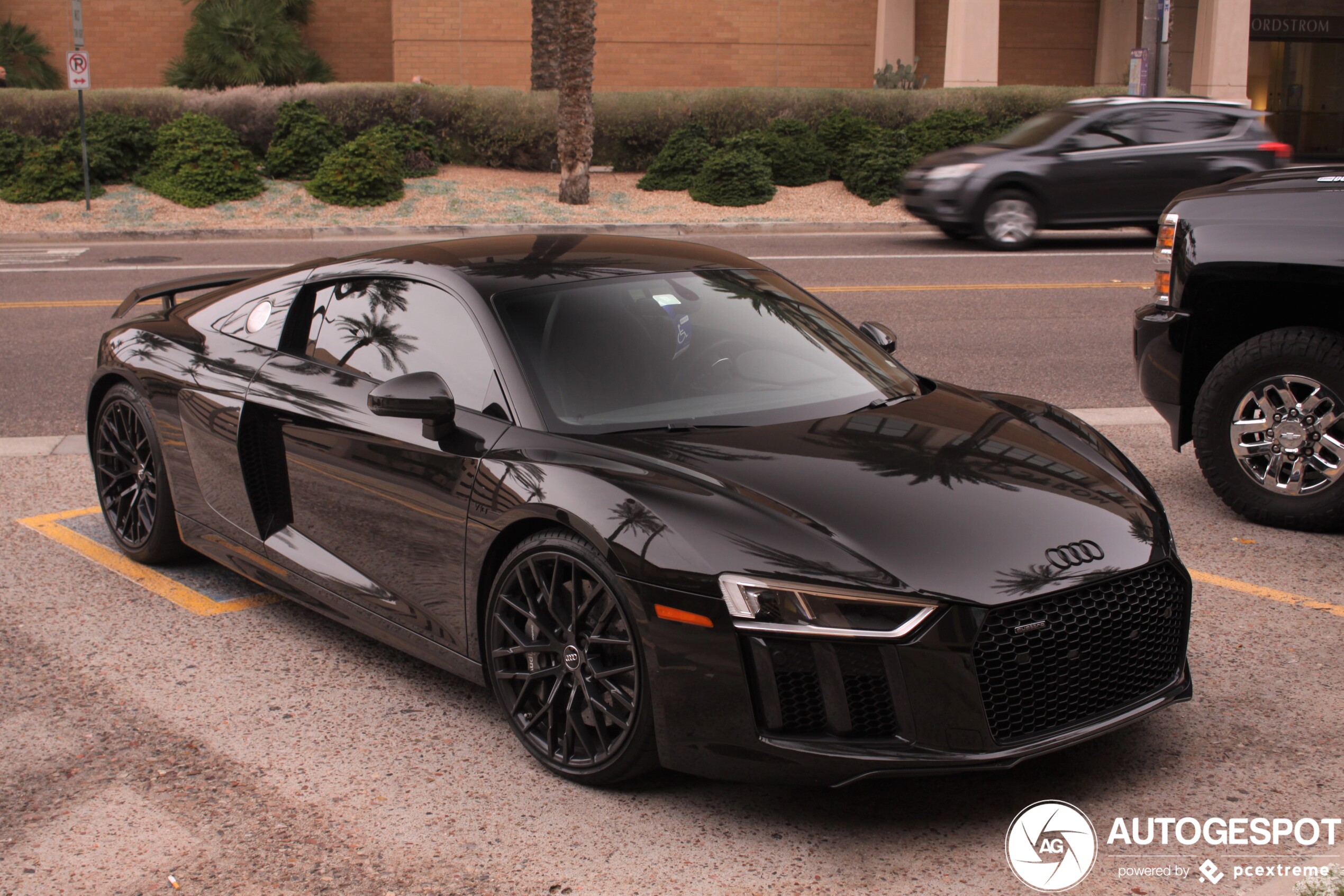 Audi R8 V10 Plus 2015