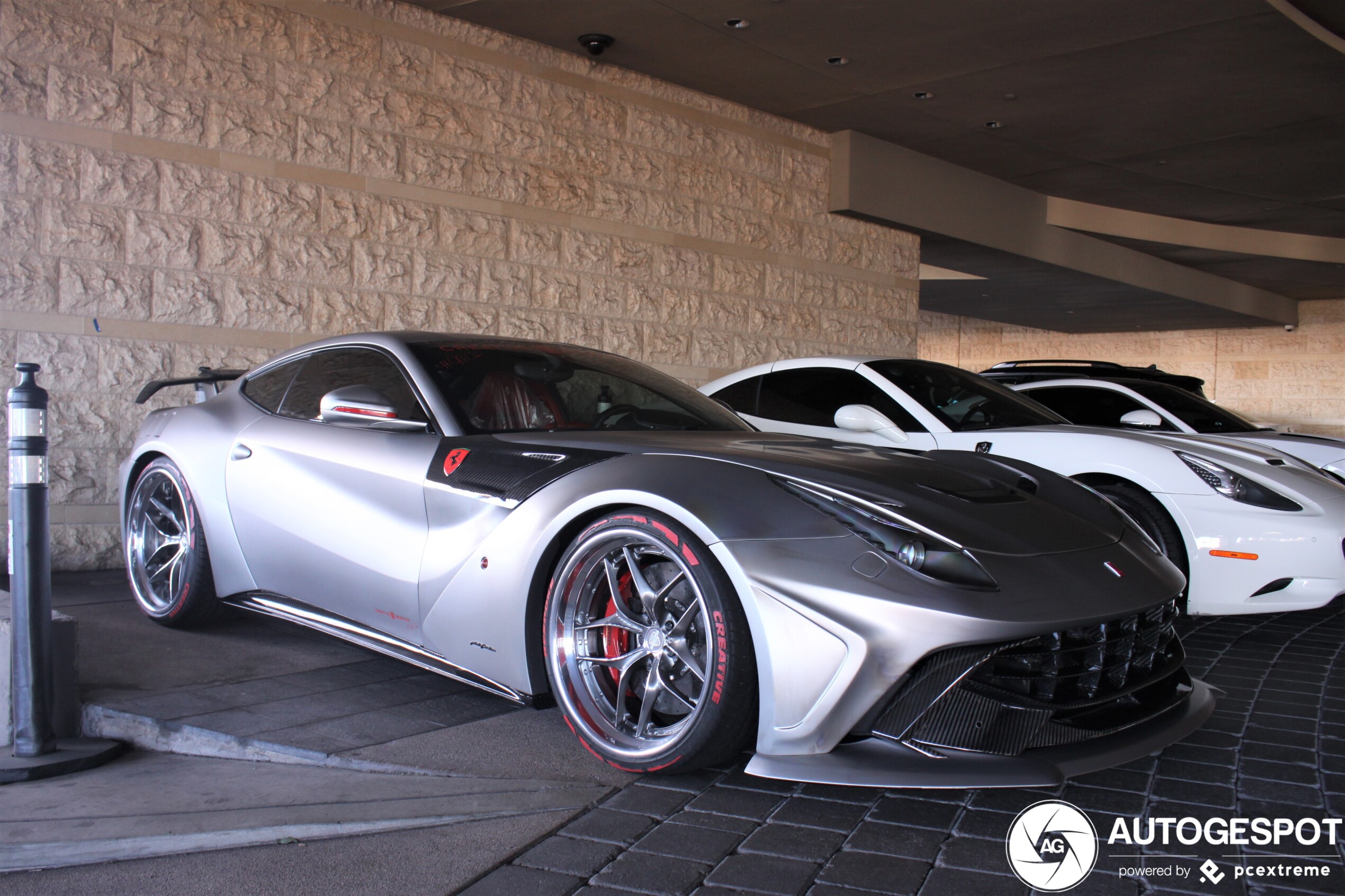 Ferrari F12berlinetta Duke Dynamics springt uit je beeldscherm