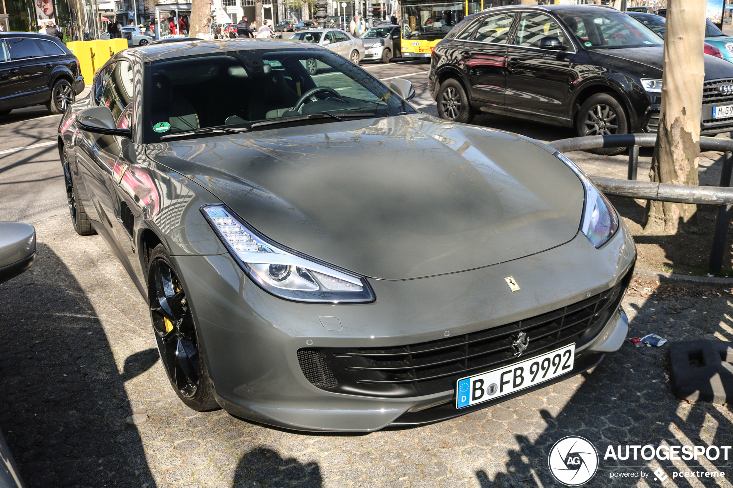 Ferrari GTC4Lusso T