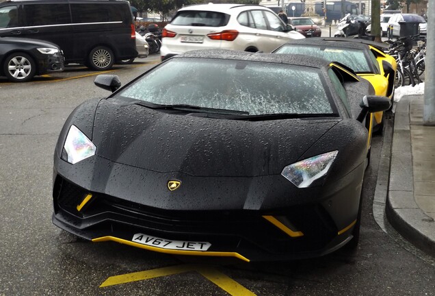 Lamborghini Aventador S LP740-4 Roadster