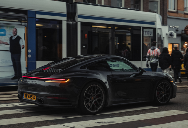 Porsche 992 Carrera 4S