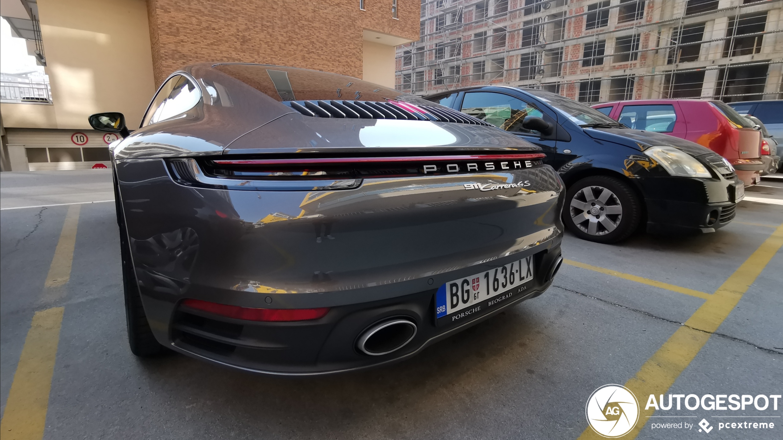 Porsche 992 Carrera 4S