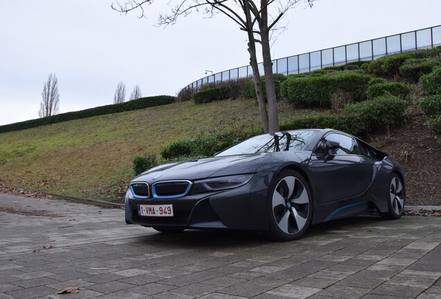 BMW i8