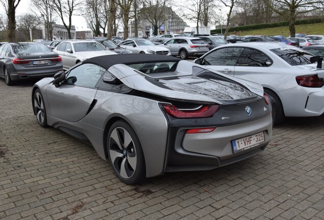 BMW i8 Roadster