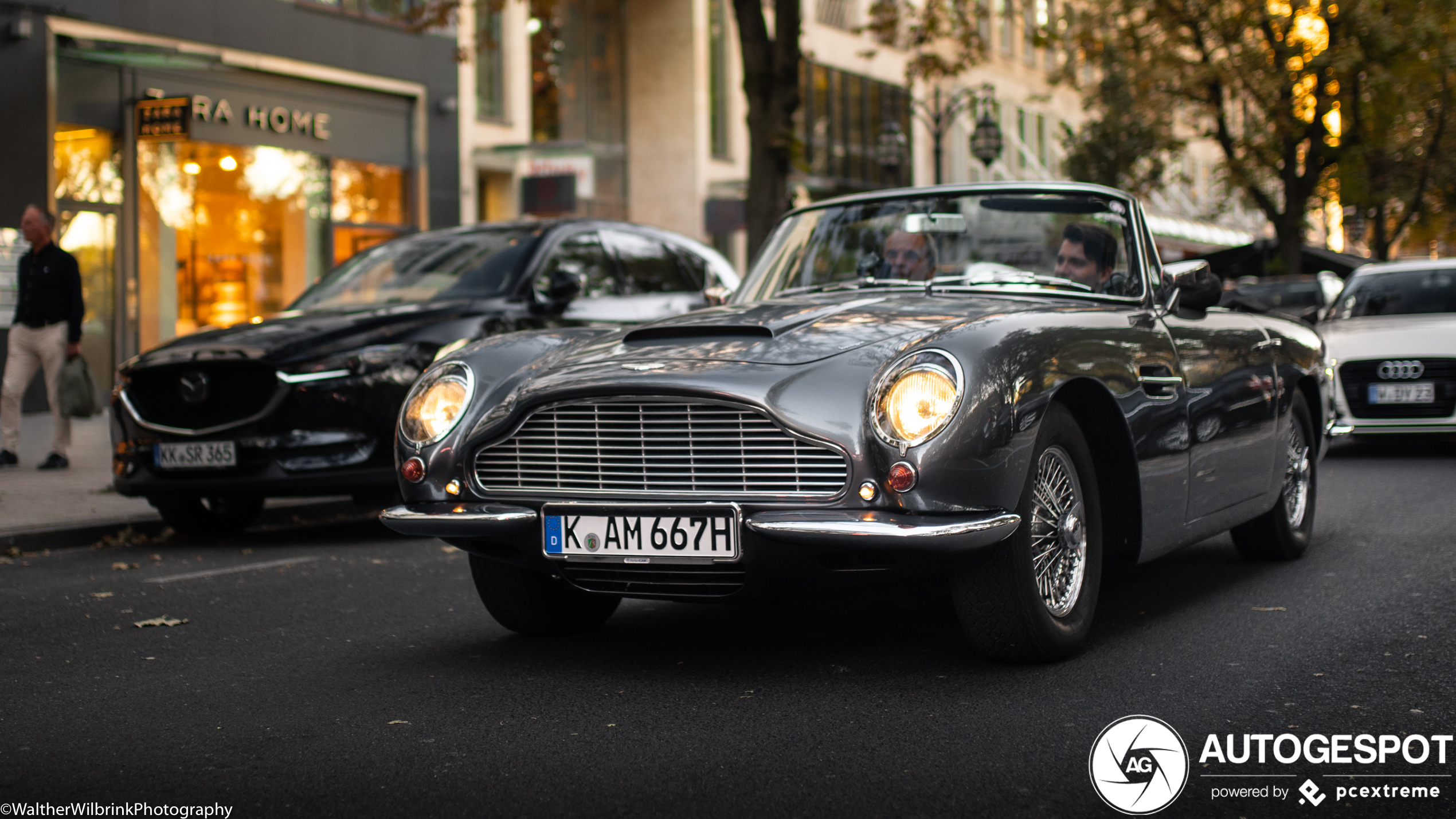 Aston Martin DB6 Volante