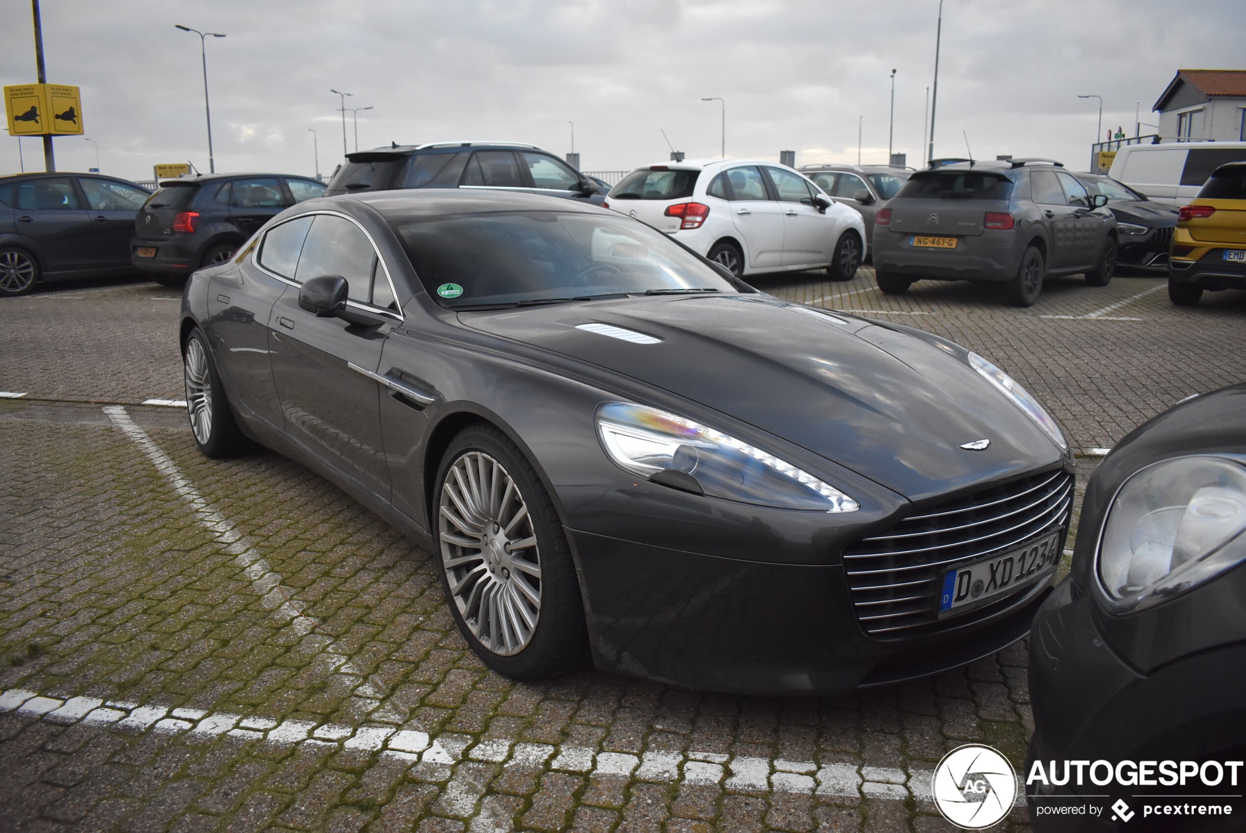 Aston Martin Rapide S