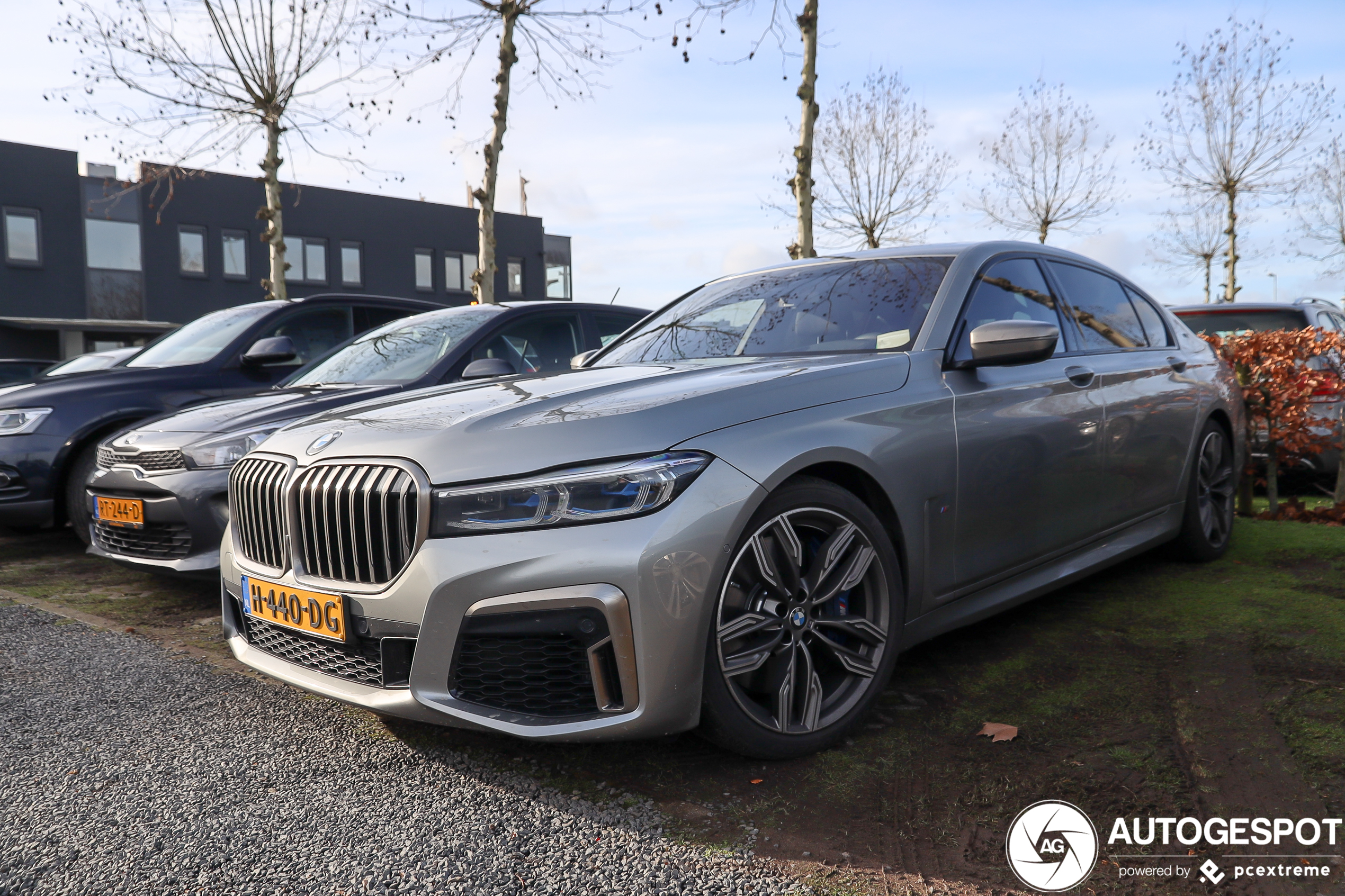 BMW M760Li xDrive 2019