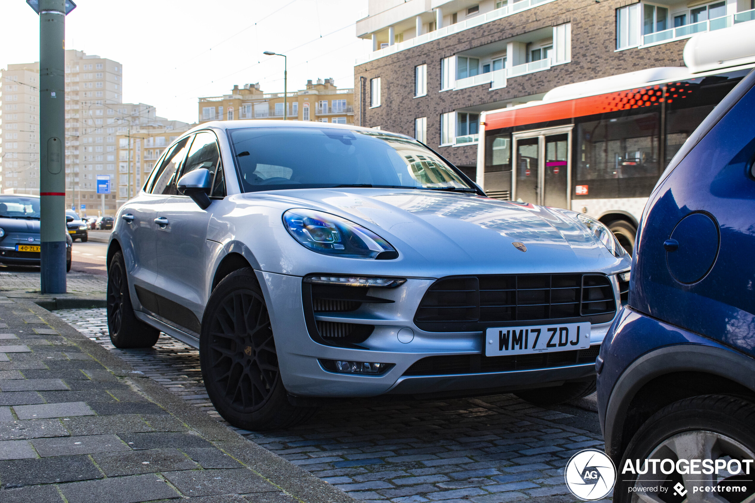 Porsche 95B Macan GTS