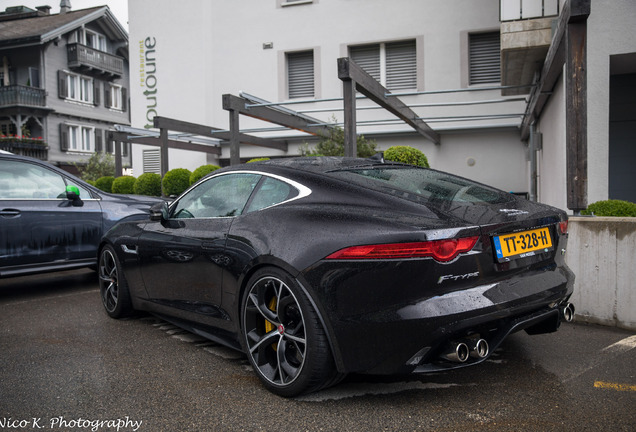 Jaguar F-TYPE R Coupé