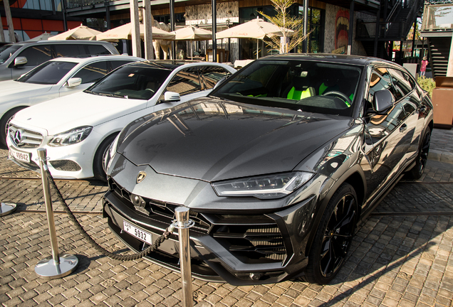 Lamborghini Urus