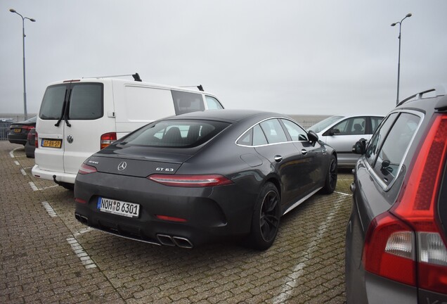 Mercedes-AMG GT 63 X290