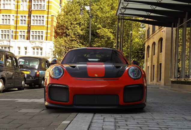 Porsche 991 GT2 RS Weissach Package