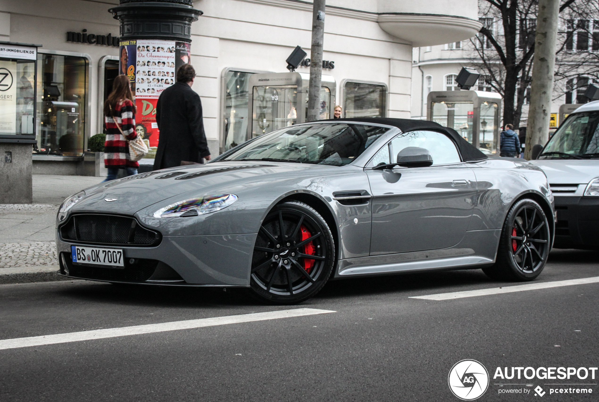 Aston Martin V12 Vantage S Roadster