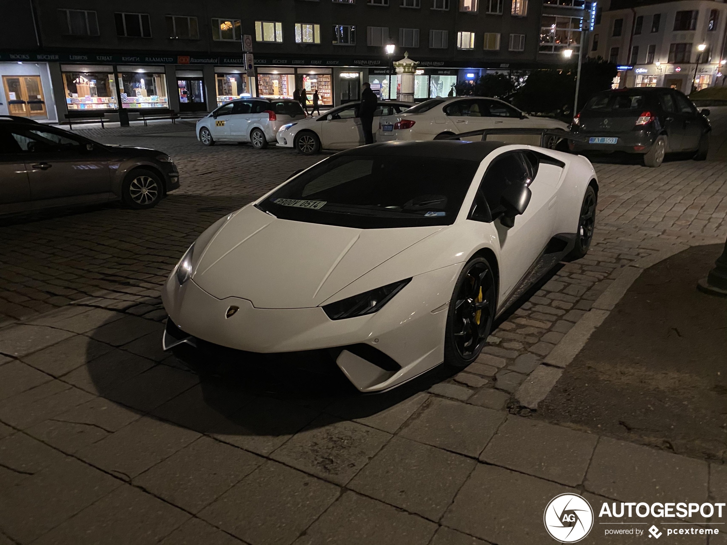 Lamborghini Huracán LP640-4 Performante