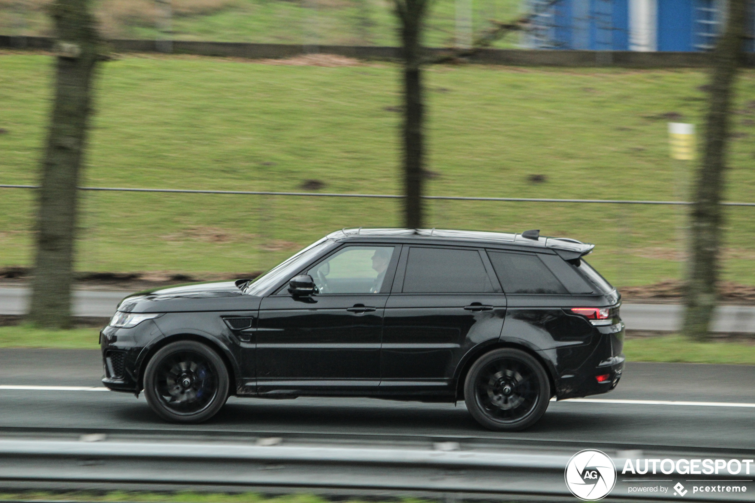 Land Rover Range Rover Sport SVR