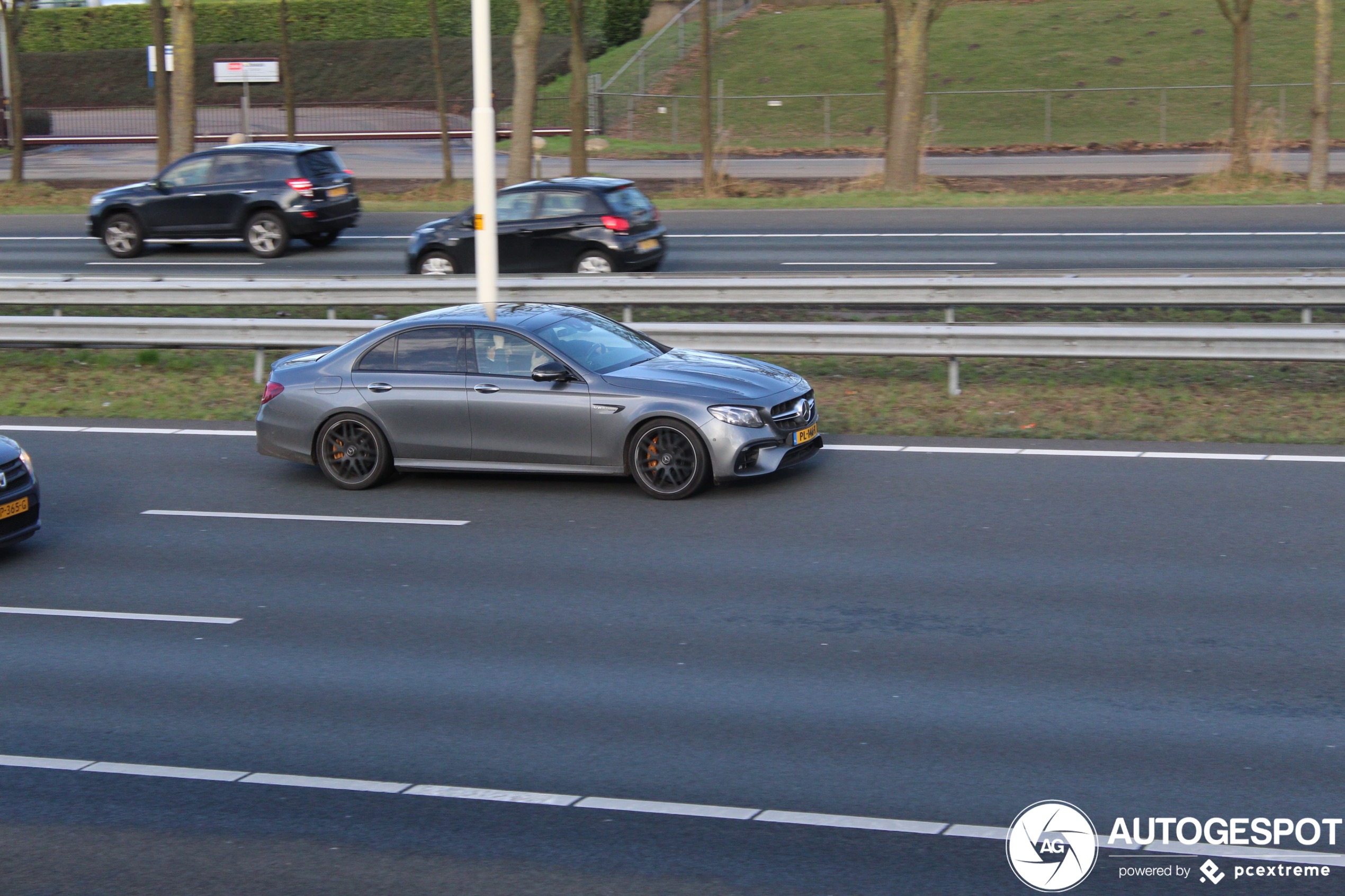 Mercedes-AMG E 63 S W213