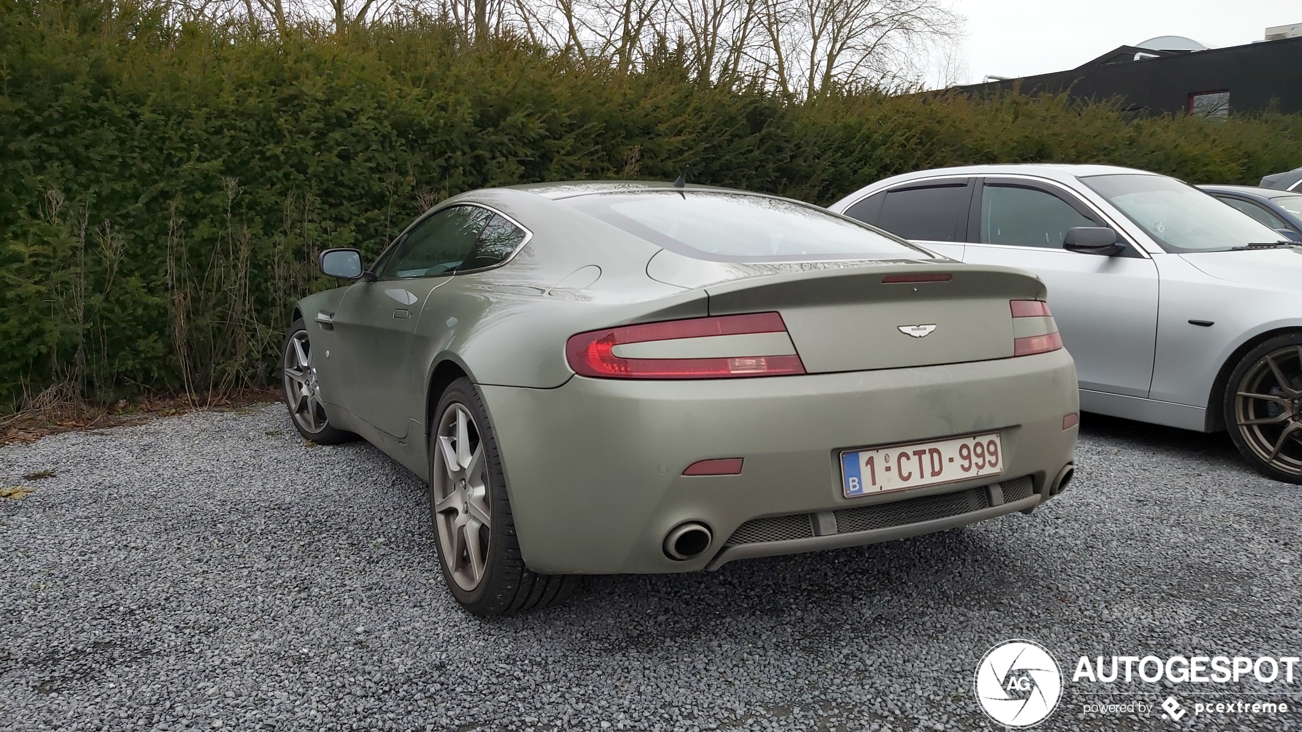 Aston Martin V8 Vantage