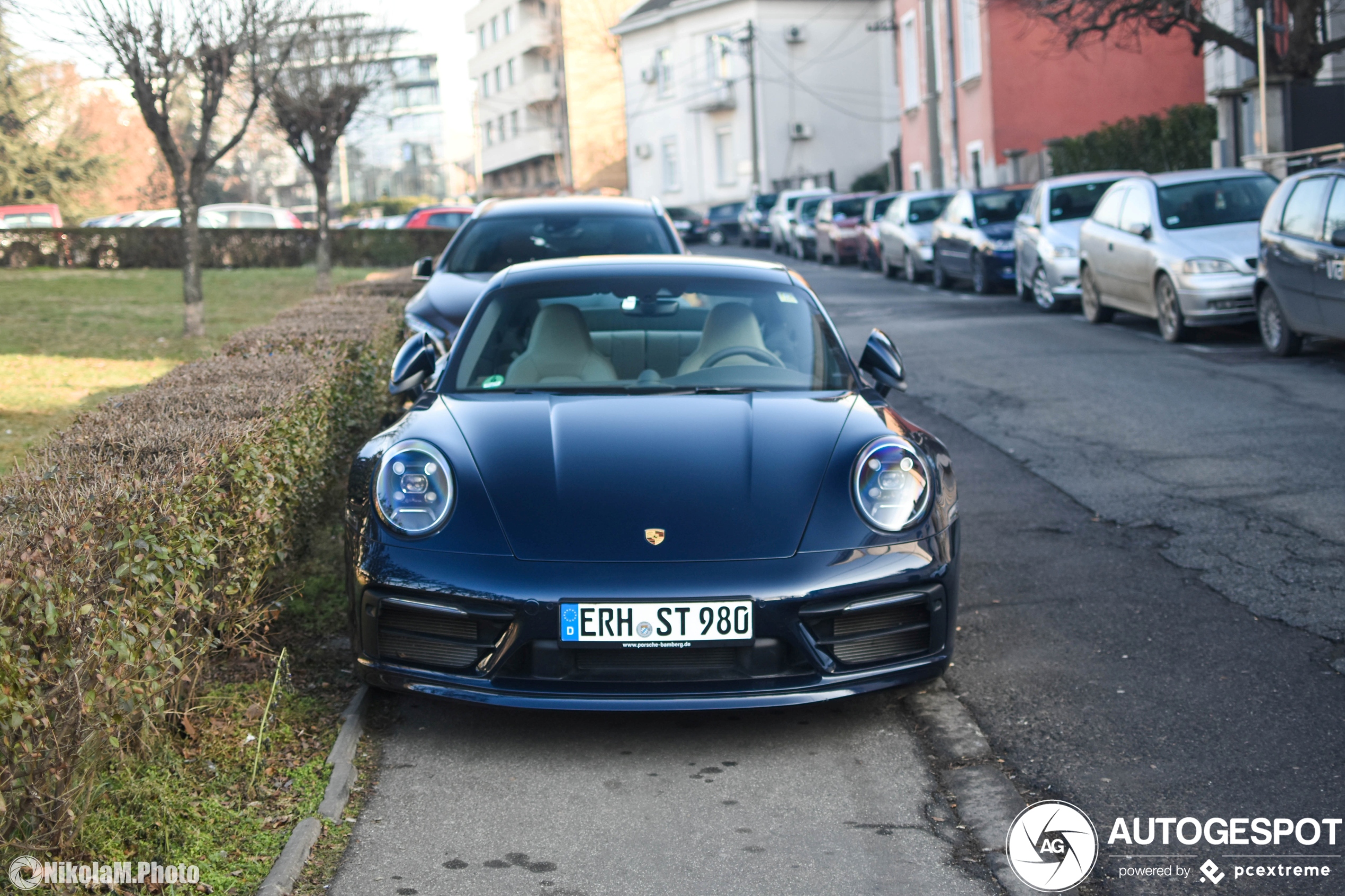 Porsche 992 Carrera 4S