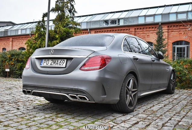 Mercedes-AMG C 63 S W205