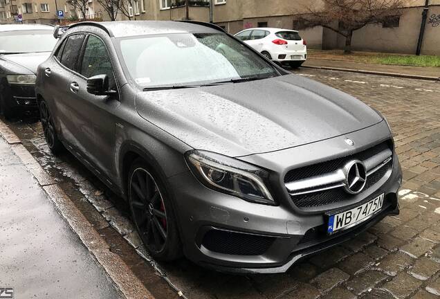 Mercedes-AMG GLA 45 X156