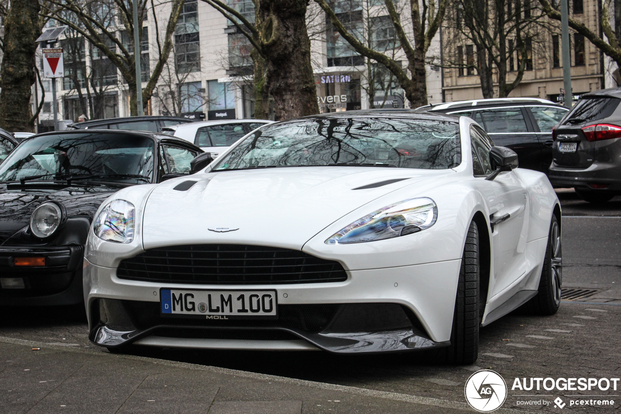 Aston Martin Vanquish 2013