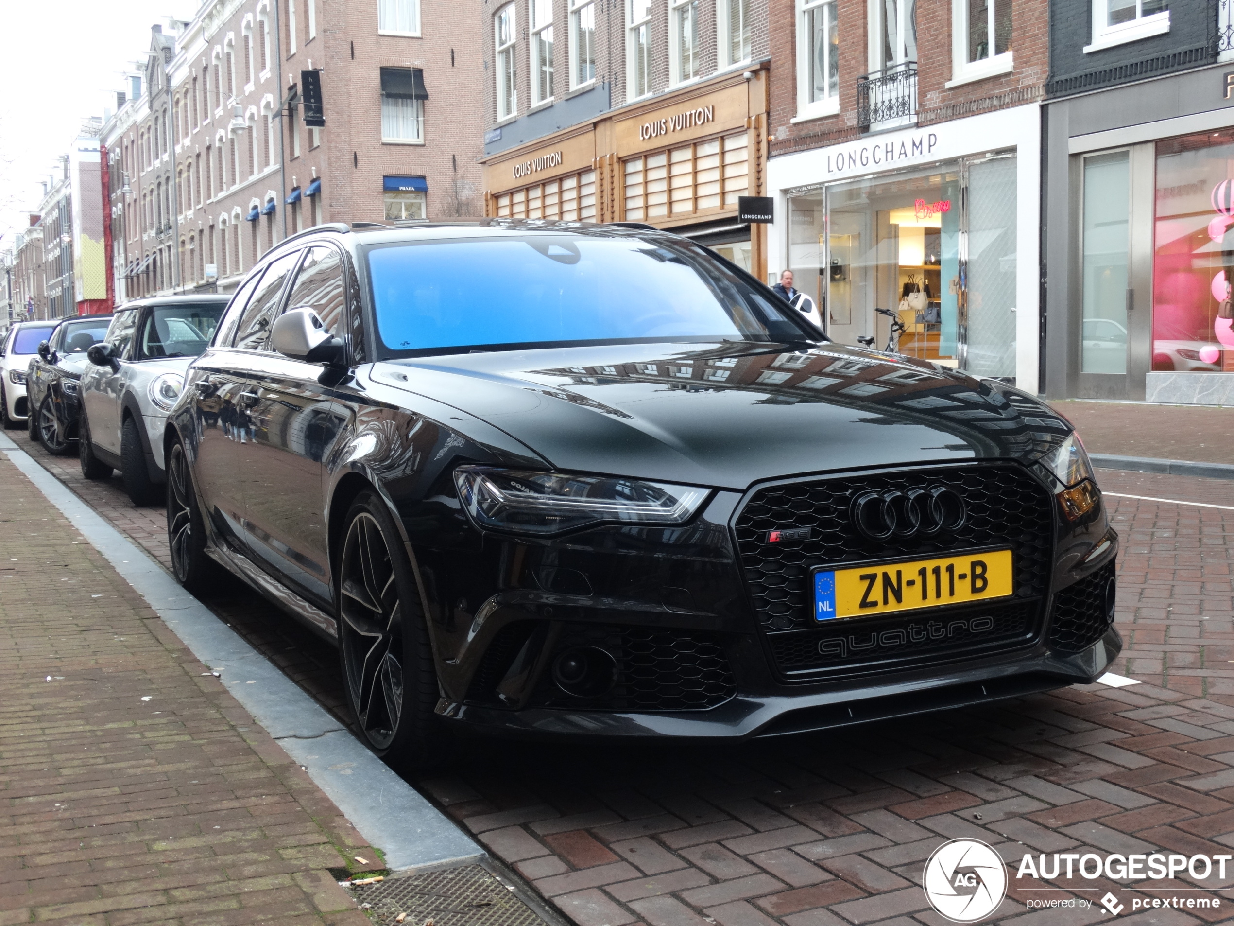 Audi RS6 Avant C7 2015