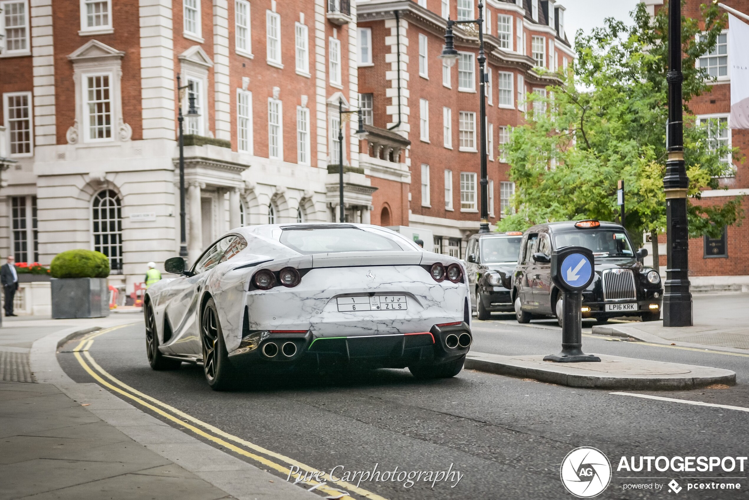 Ferrari 812 Superfast