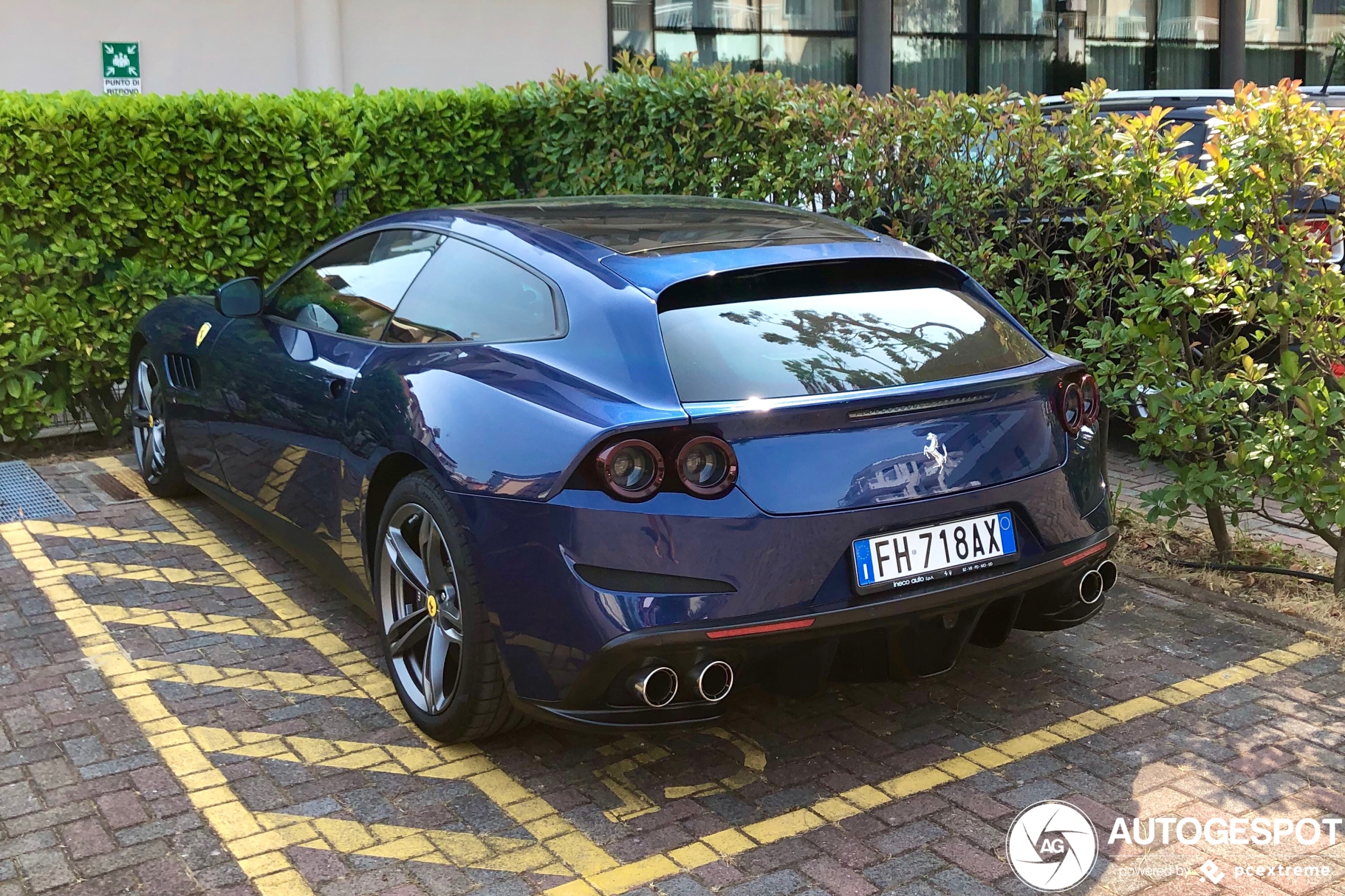 Ferrari GTC4Lusso