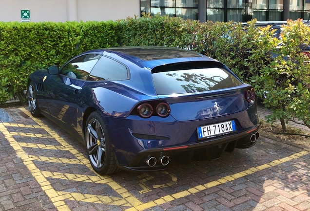 Ferrari GTC4Lusso