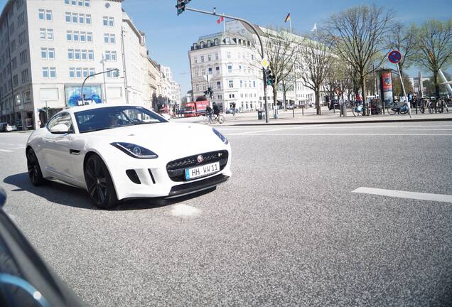 Jaguar F-TYPE R AWD Coupé