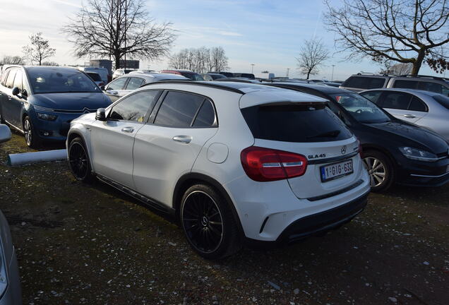 Mercedes-Benz GLA 45 AMG X156