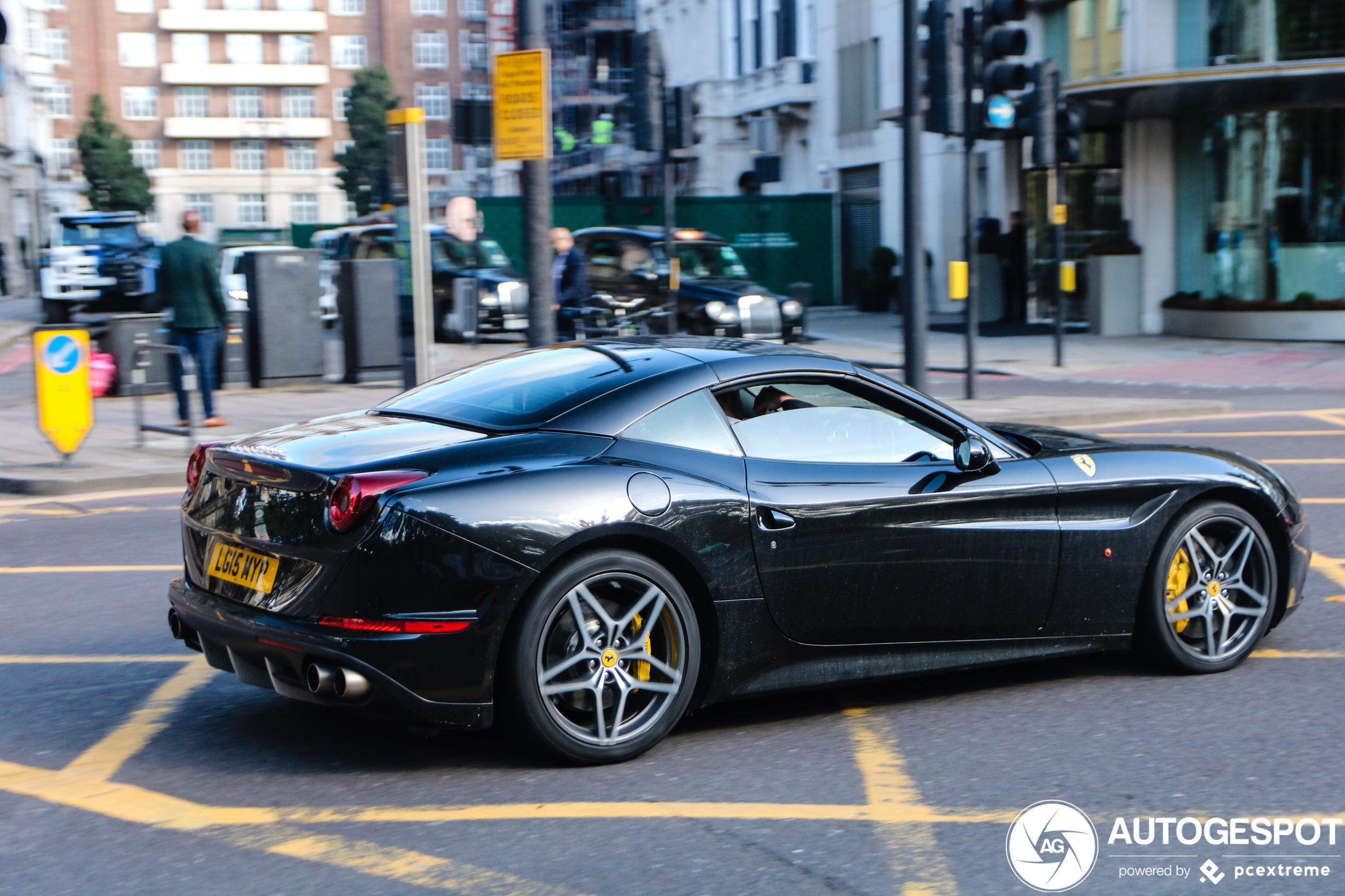 Ferrari California T