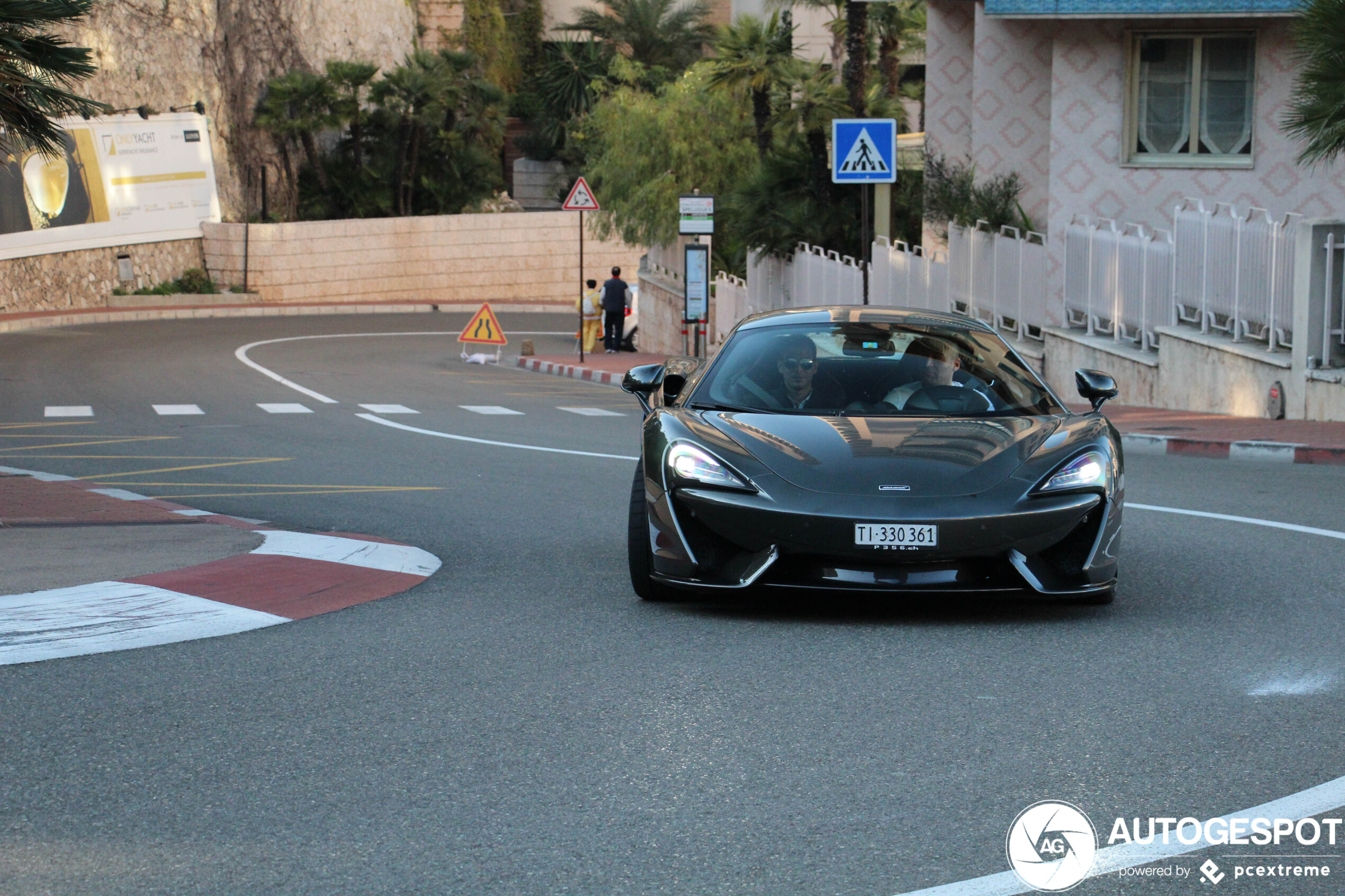 McLaren 570S