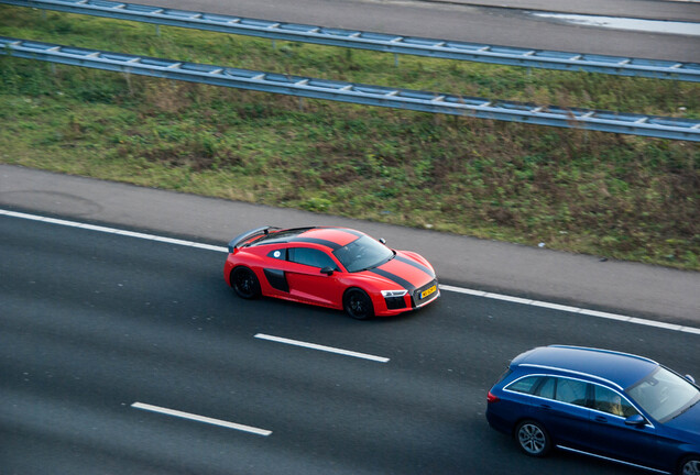 Audi R8 V10 Plus 2015