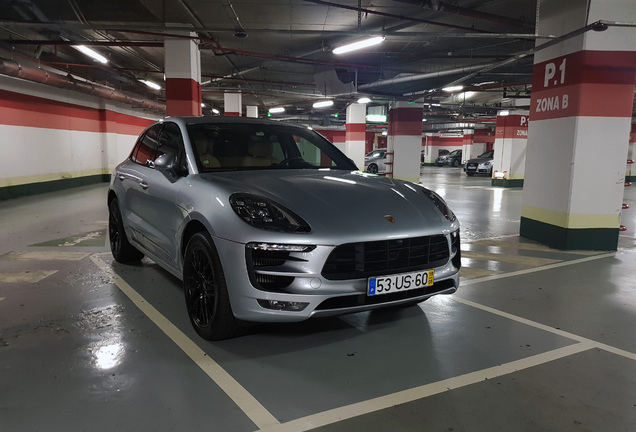 Porsche 95B Macan GTS