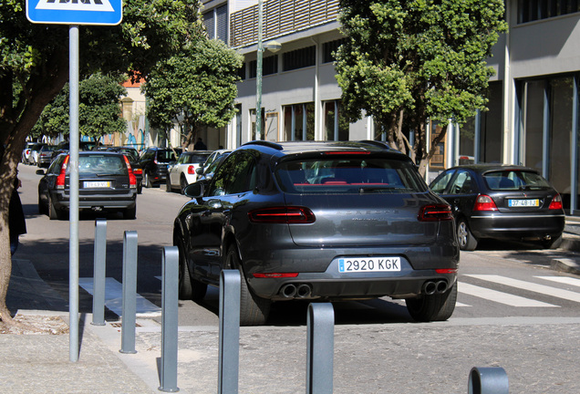 Porsche 95B Macan Turbo