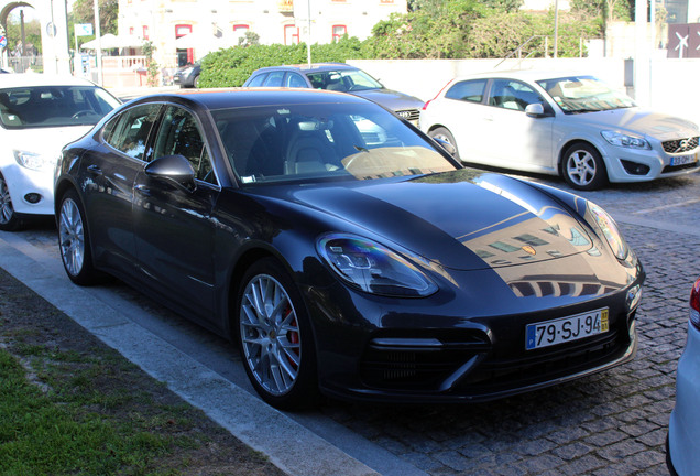 Porsche 971 Panamera Turbo