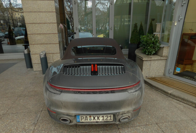 Porsche 992 Carrera 4S Cabriolet