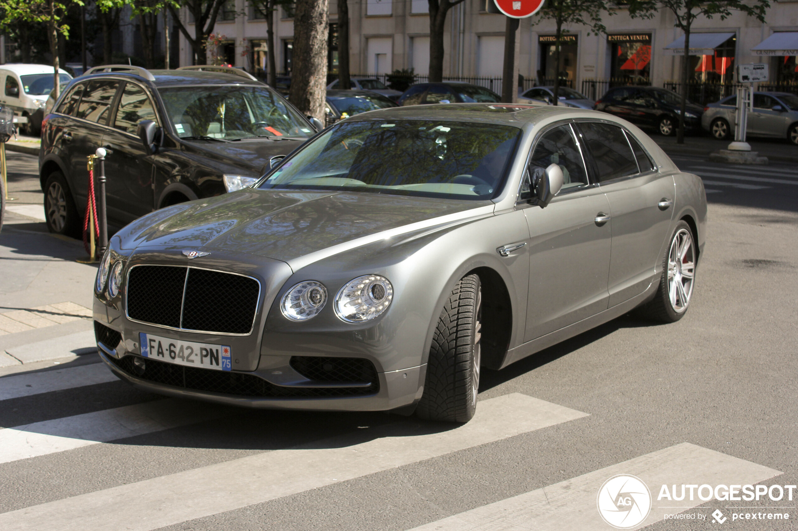 Bentley Flying Spur V8 S