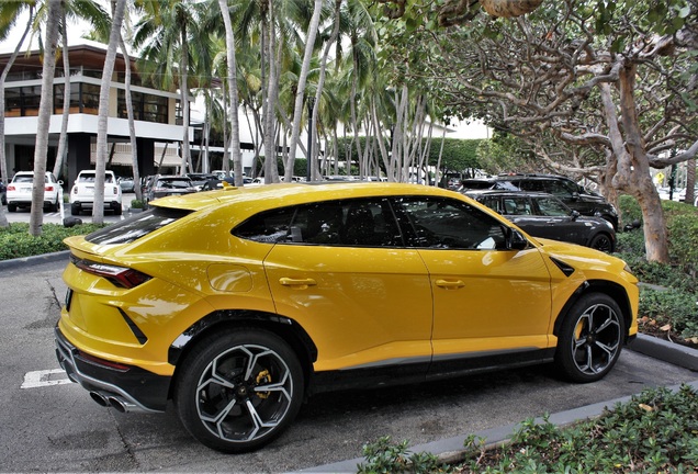 Lamborghini Urus