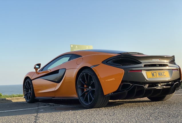 McLaren 570GT