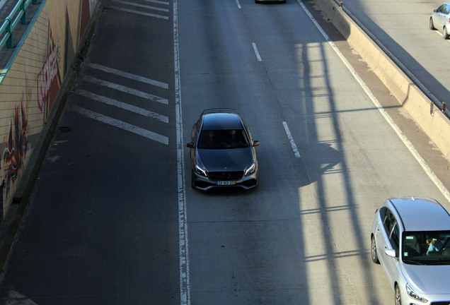 Mercedes-AMG A 45 W176 2015