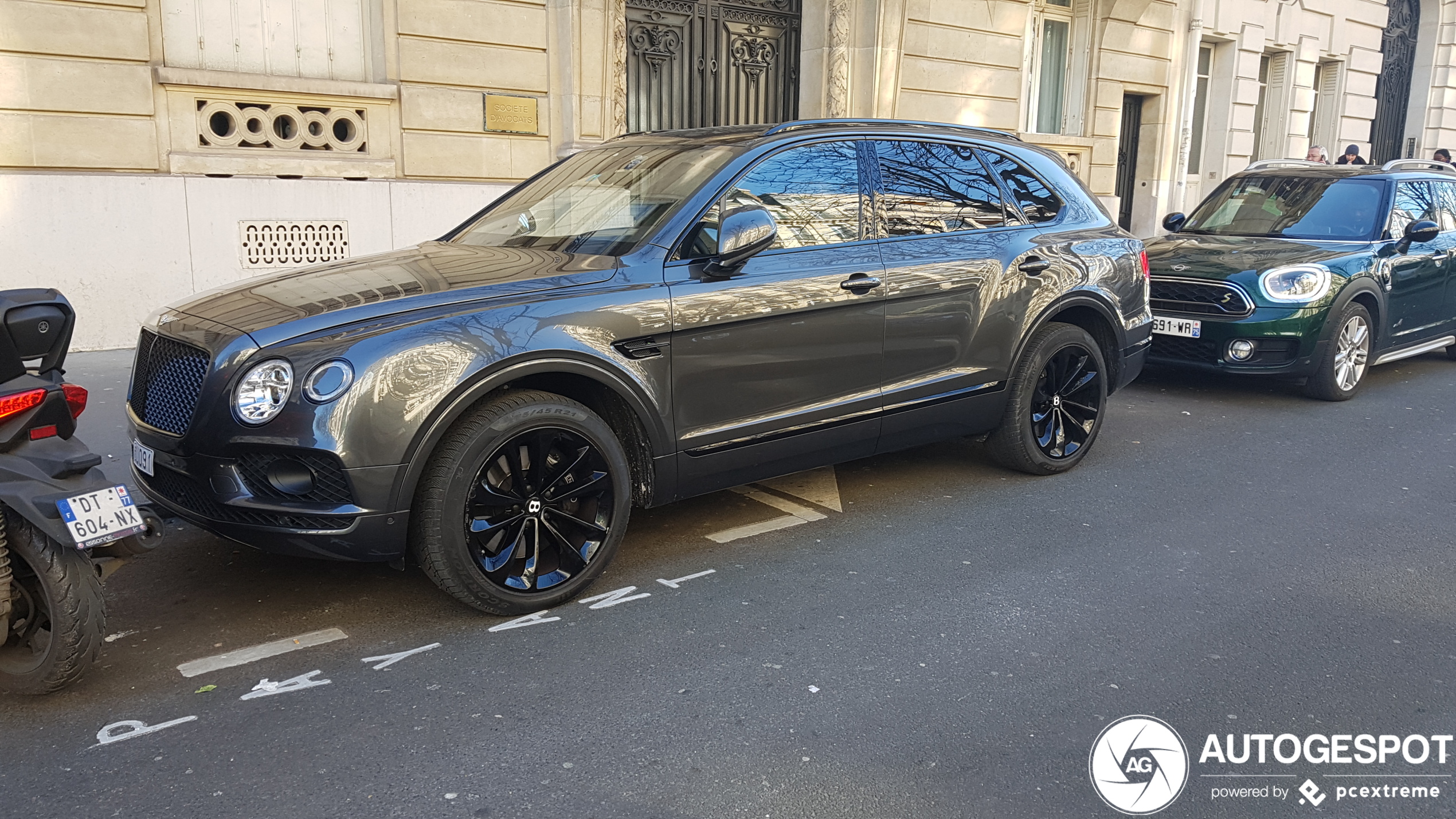 Bentley Bentayga V8