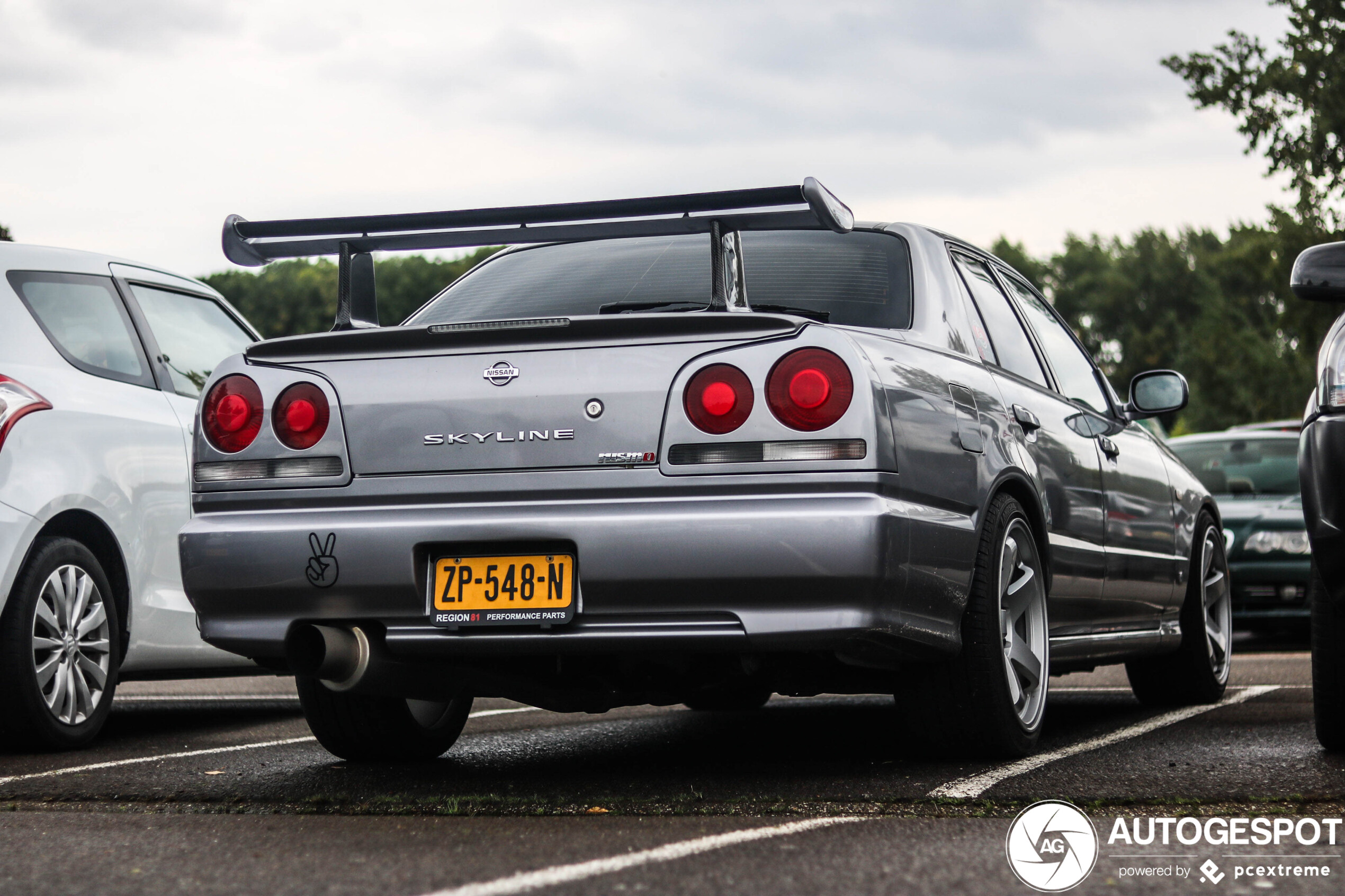 Nissan Skyline R34 Sedan