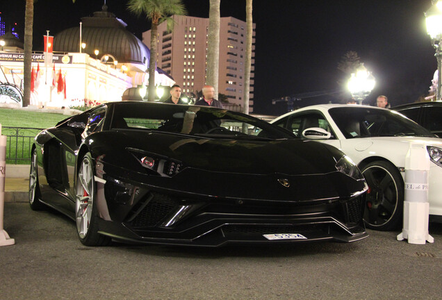 Lamborghini Aventador S LP740-4