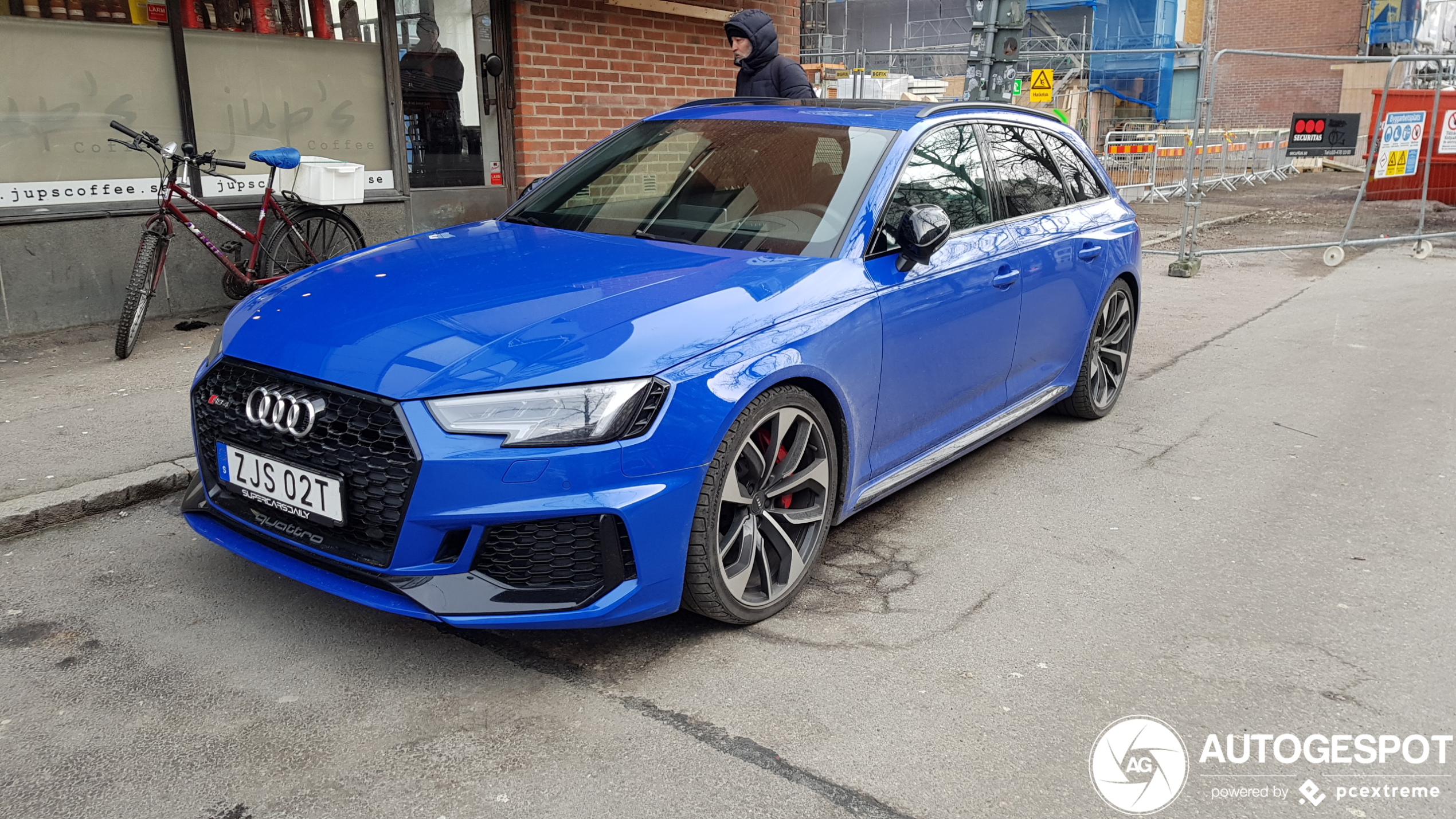 Audi RS4 Avant B9