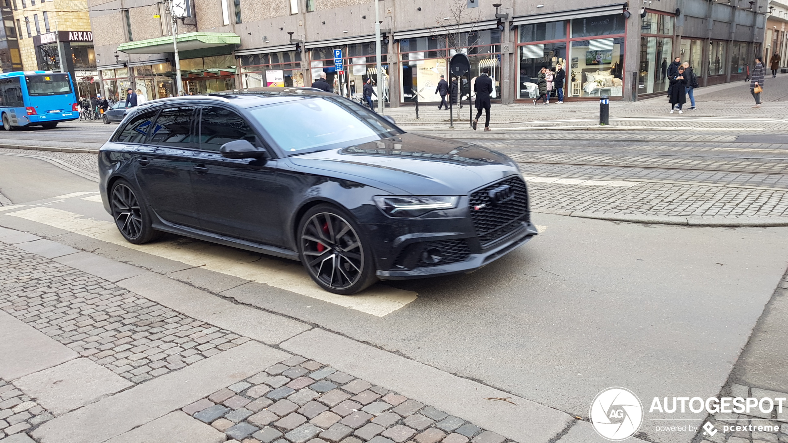 Audi RS6 Avant C7 2015