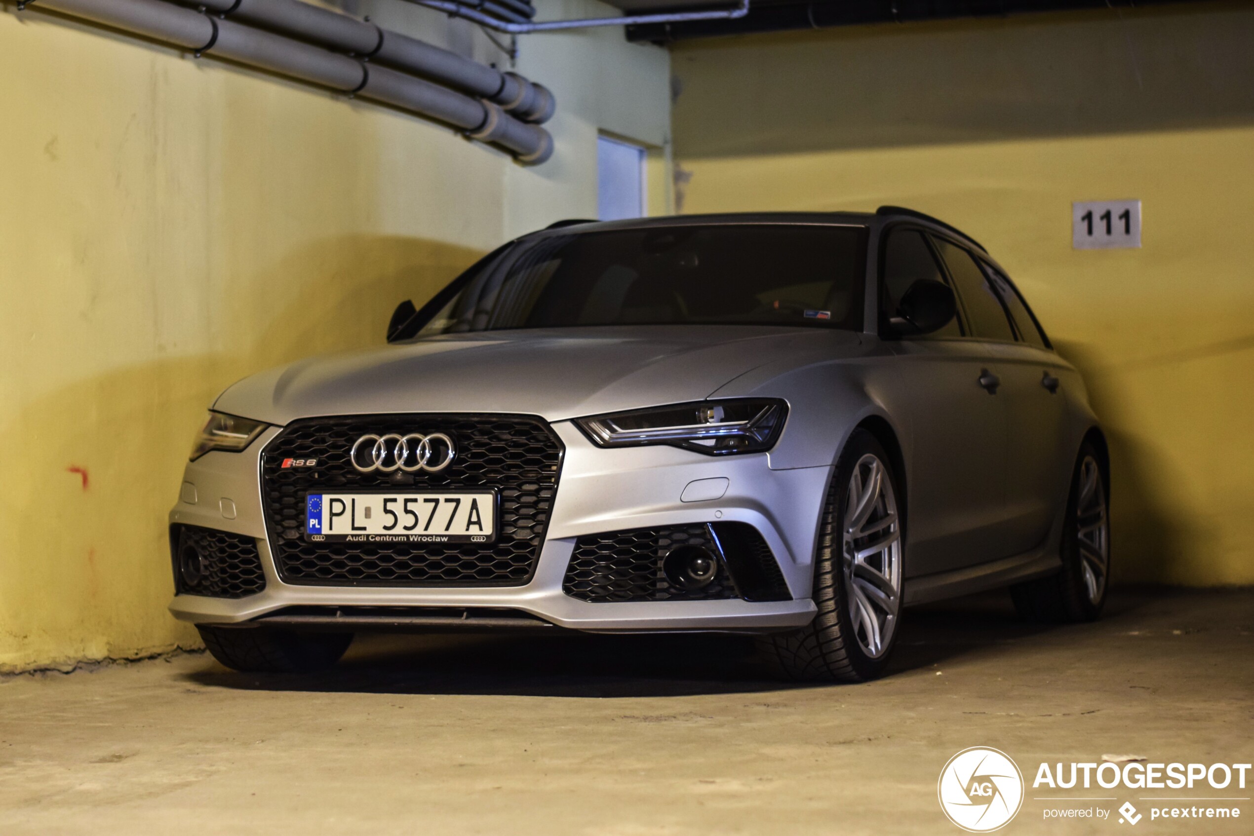 Audi RS6 Avant C7 2015