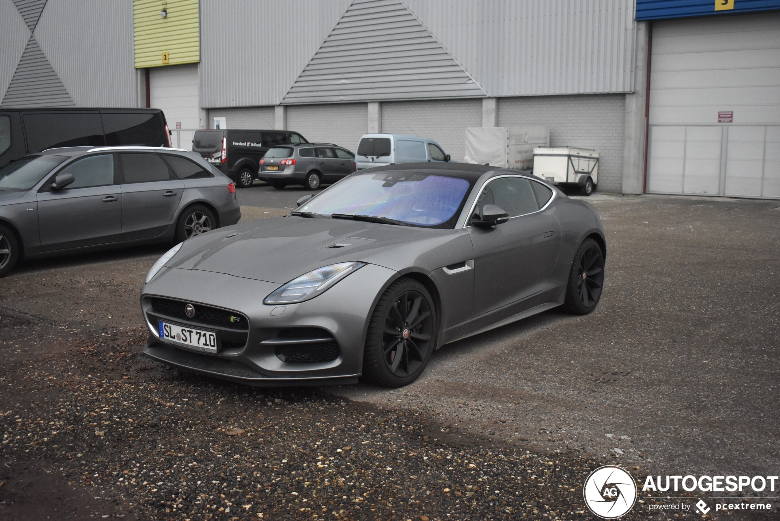 Jaguar F-TYPE R Coupé 2017